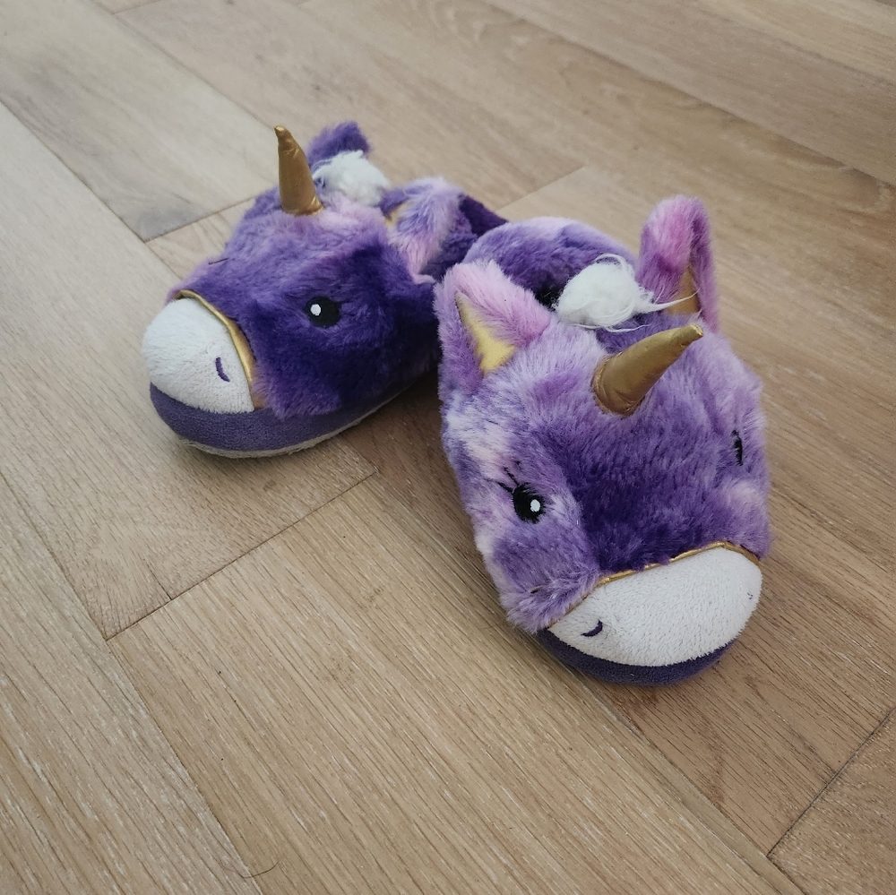 STRIDE RITE | Unicorn slippers